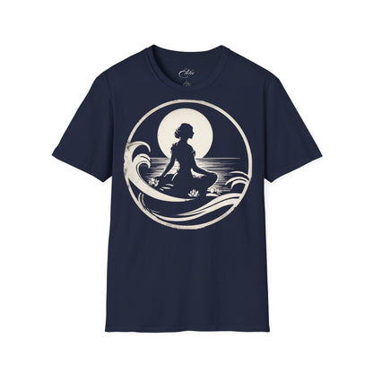 Frau Am Wasser T-Shirt