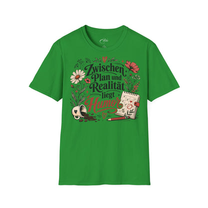 Zwischen Plan und Realität T-Shirt