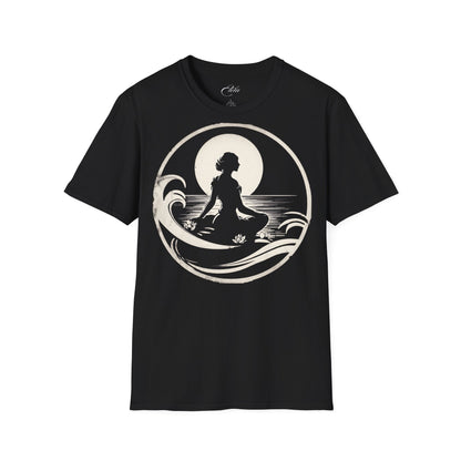 Frau Am Wasser T-Shirt