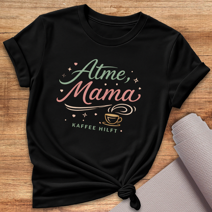Kaffee Hilft T-Shirt